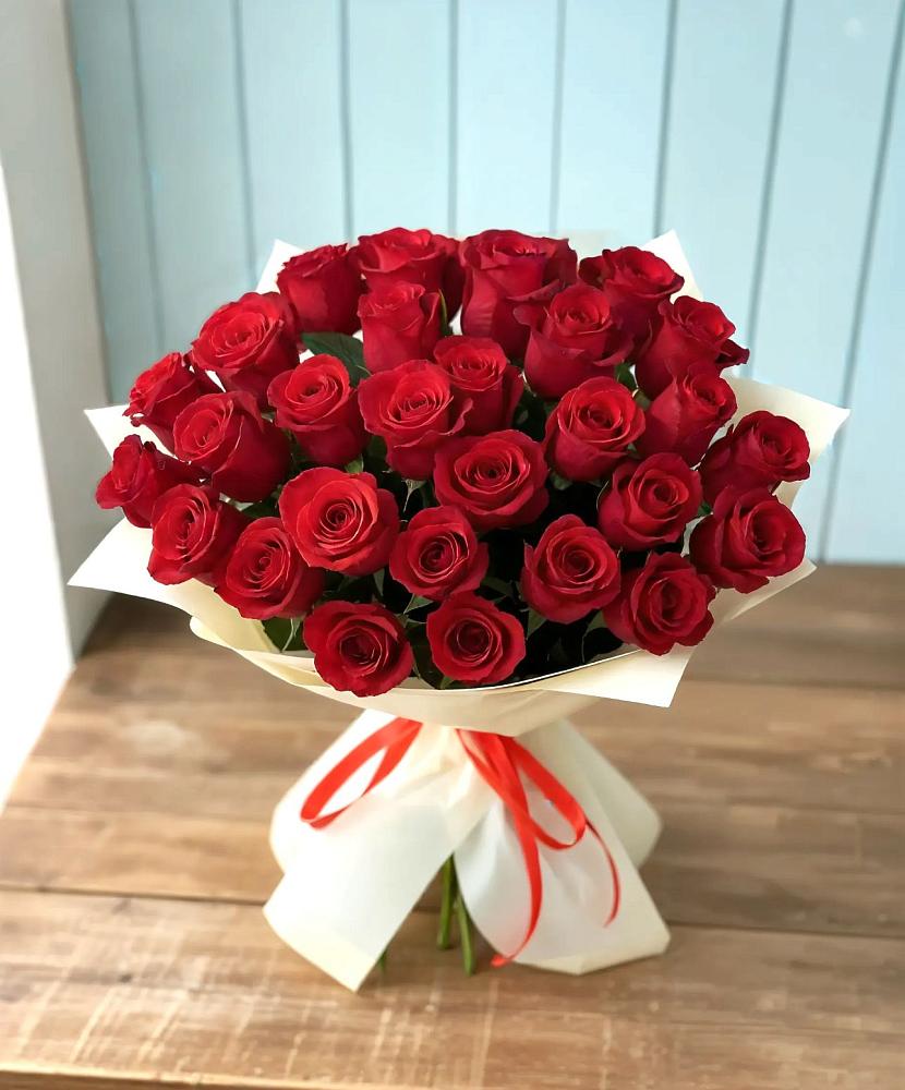 Букет 29 Красных роз в посёлок центральной усадьбы совхоза Синичино