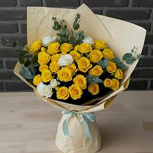 Букет цветов из:  Розы в посёлок центральной усадьбы совхоза Синичино