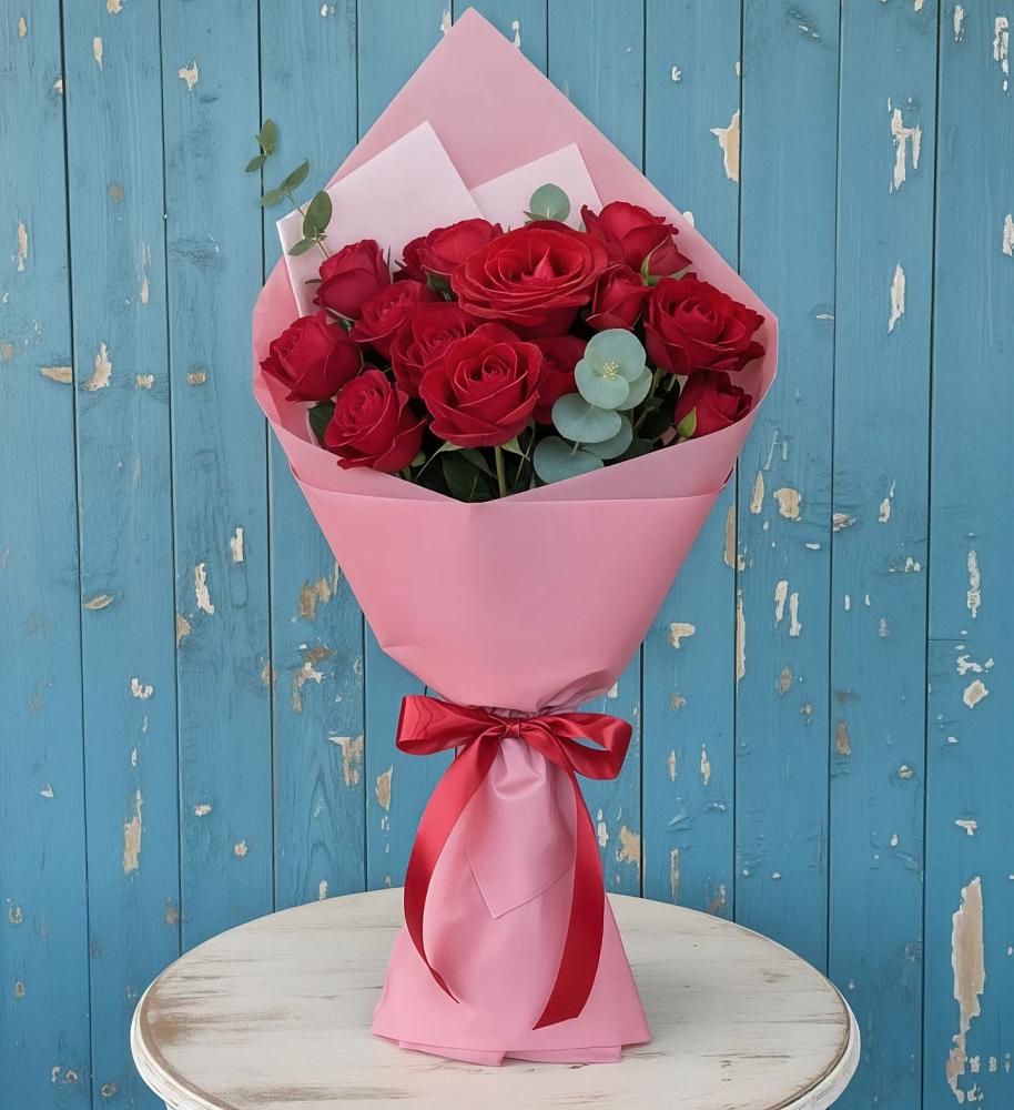 Букет цветов из: Розы в посёлок центральной усадьбы совхоза Синичино