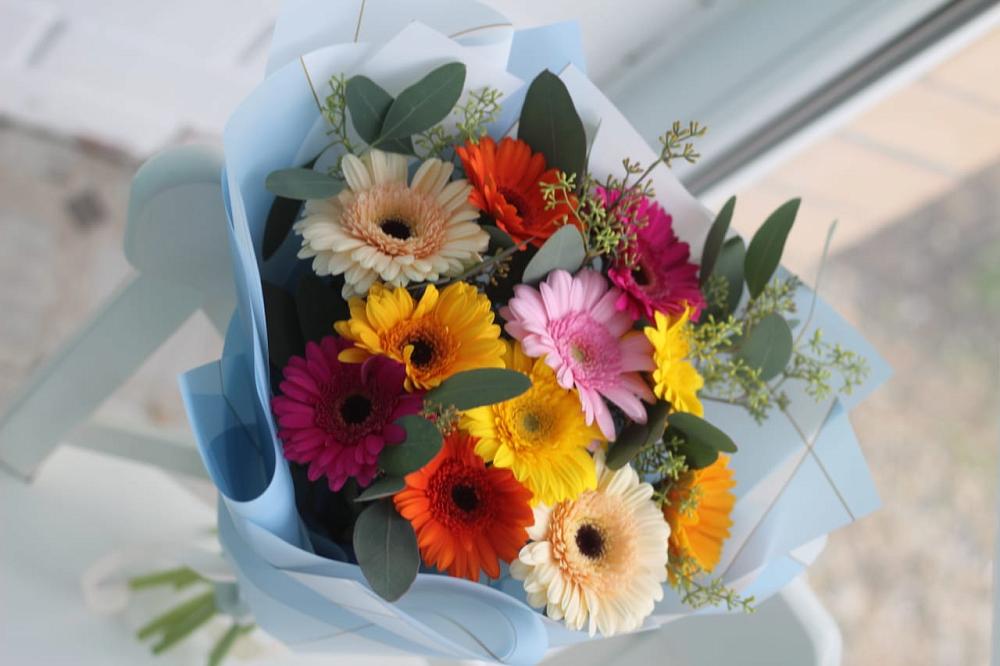 Букет цветов из: Герберы в посёлок центральной усадьбы совхоза Синичино