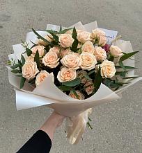 Букет Кремовые розы Латте в посёлок центральной усадьбы совхоза Синичино