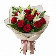 Букет цветов из:  Лилии и Розы в посёлок центральной усадьбы совхоза Синичино