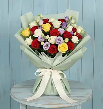 Букет цветов из:  Розы в посёлок центральной усадьбы совхоза Синичино