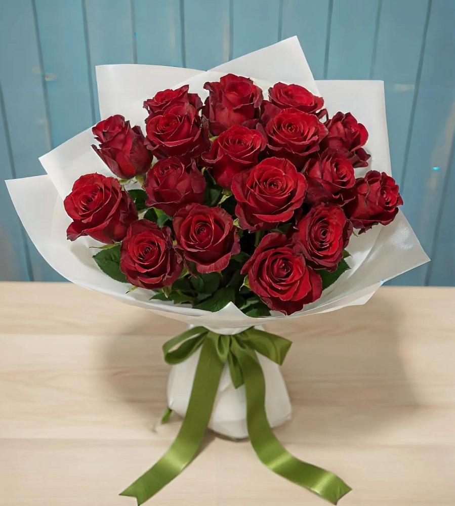 Букет Красные розы в посёлок центральной усадьбы совхоза Синичино