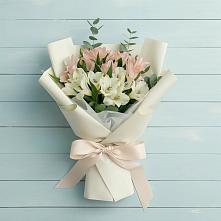 Букет цветов из:  Альстромерии в посёлок центральной усадьбы совхоза Синичино