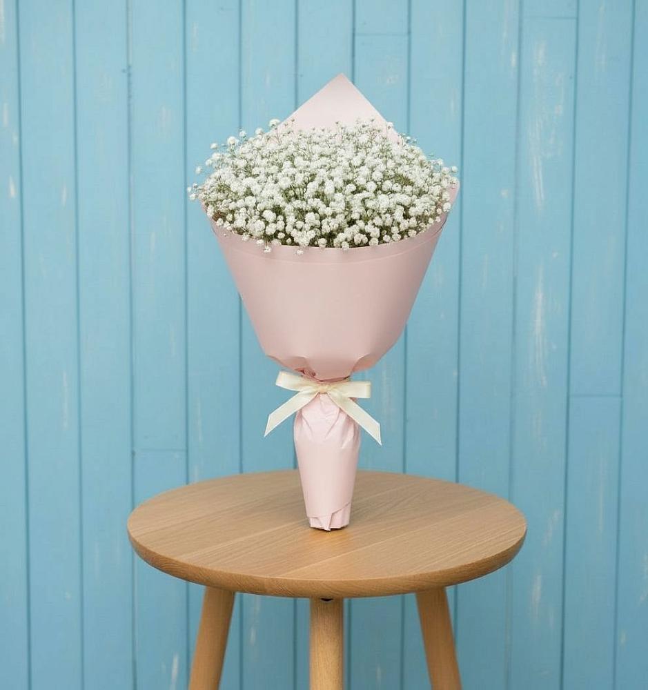 Букет цветов из: Гипсофила в посёлок центральной усадьбы совхоза Синичино