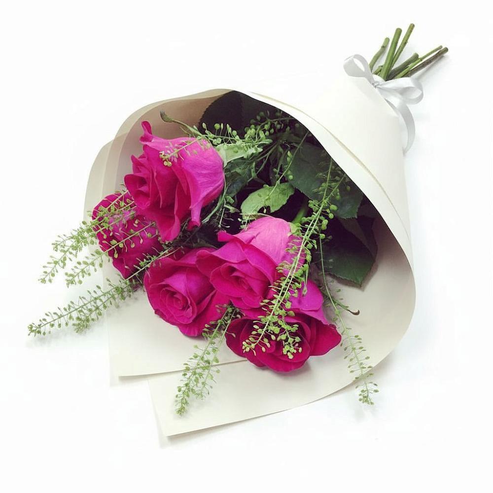 Букет цветов из: Розы в посёлок центральной усадьбы совхоза Синичино