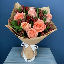 Букет цветов из:  Розы и Альстромерии в посёлок центральной усадьбы совхоза Синичино