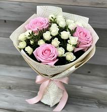 Букет цветов из:  Розы в посёлок центральной усадьбы совхоза Синичино