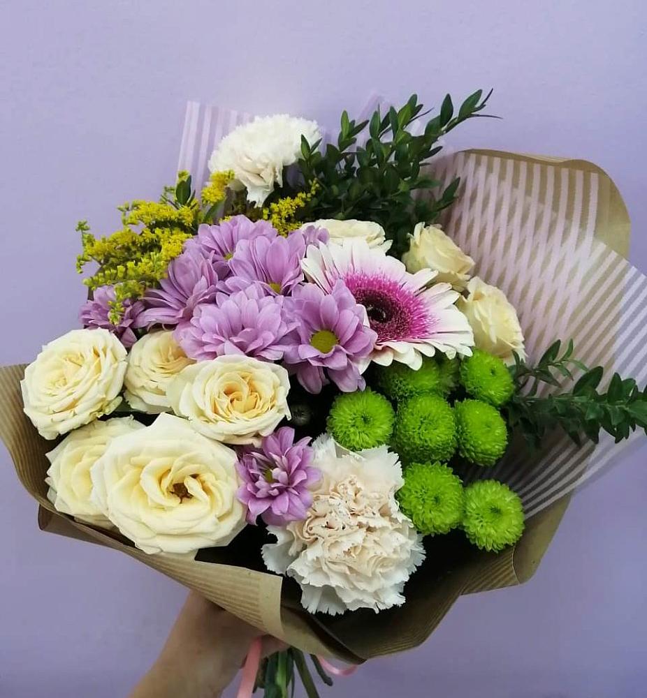 Букет цветов из: Хризантемы, Розы, Гвоздики и Герберы в посёлок центральной усадьбы совхоза Синичино