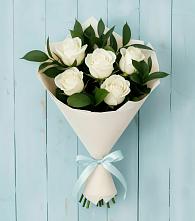 Букет цветов из:  Розы в посёлок центральной усадьбы совхоза Синичино