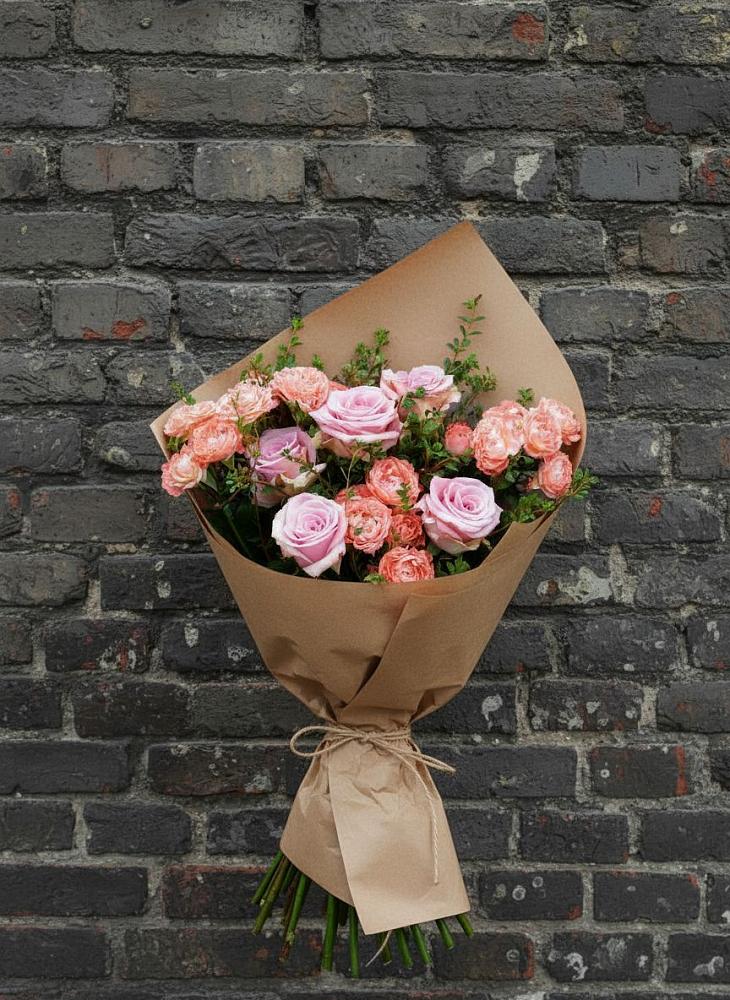 Букет цветов из: Розы в посёлок центральной усадьбы совхоза Синичино