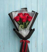 Букет цветов из:  Розы в посёлок центральной усадьбы совхоза Синичино