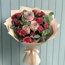 Букет цветов из:  Гвоздики и Розы в посёлок центральной усадьбы совхоза Синичино
