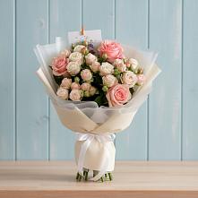 Букет цветов из:  Розы в посёлок центральной усадьбы совхоза Синичино