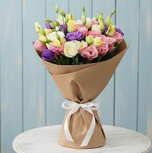 Букет цветов из:  Лизиантусы #REPLACE_PRED# посёлок центральной усадьбы совхоза Синичино