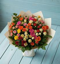 Букет Микс из разноцветных кустовых роз в посёлок центральной усадьбы совхоза Синичино