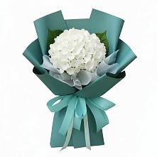 Букет цветов из:  Гортензия в посёлок центральной усадьбы совхоза Синичино